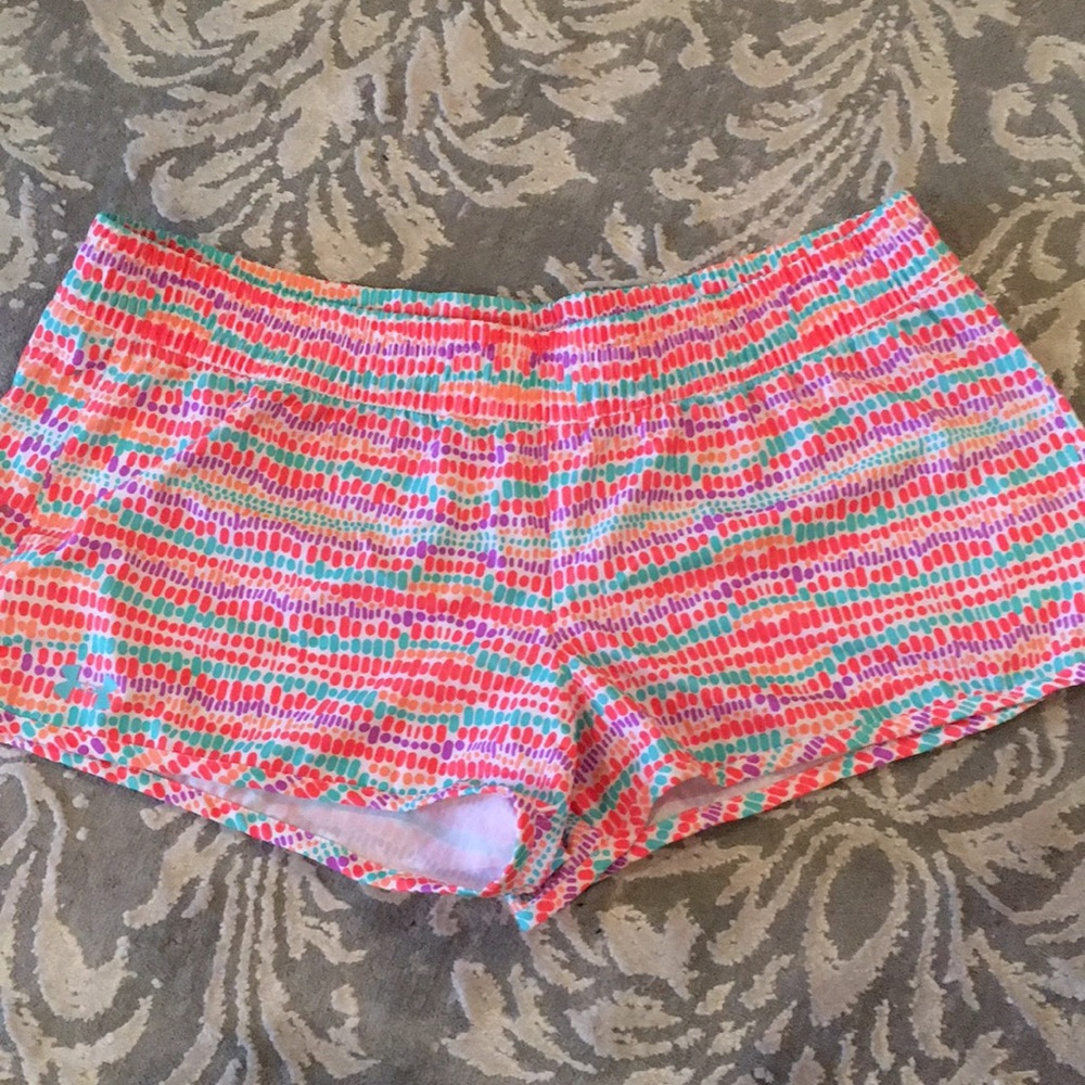 Under Armour LIKE NEW SHORTS
